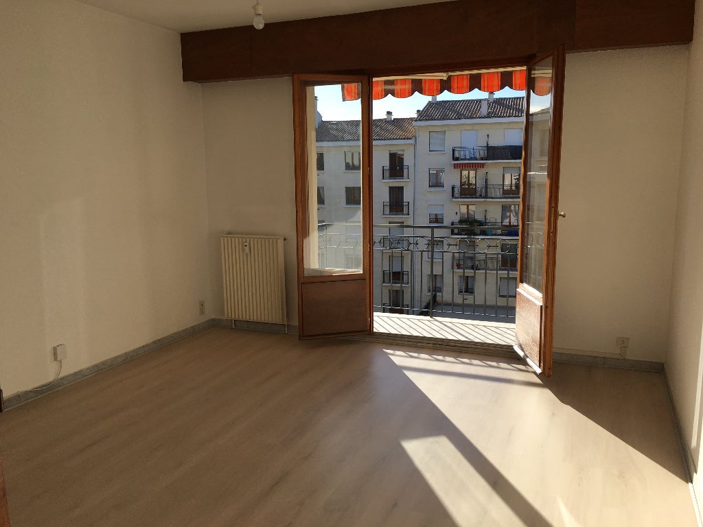 Flat Rue Ménard in Nîmes
