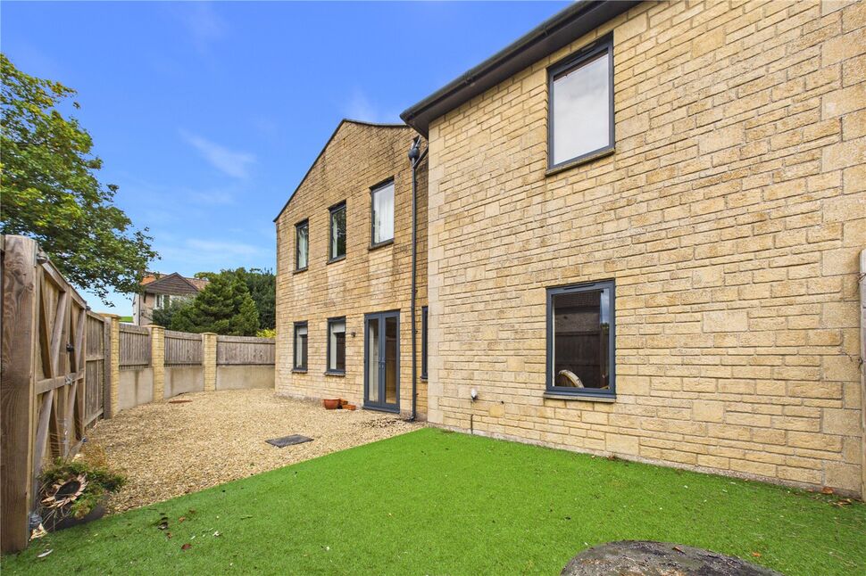 Flat South Road in Timsbury