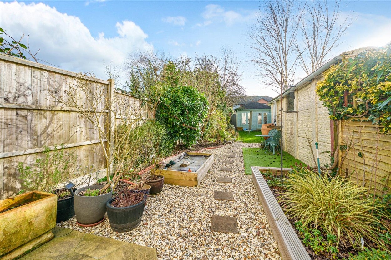 House Buckhurst Road in Surrey Heath