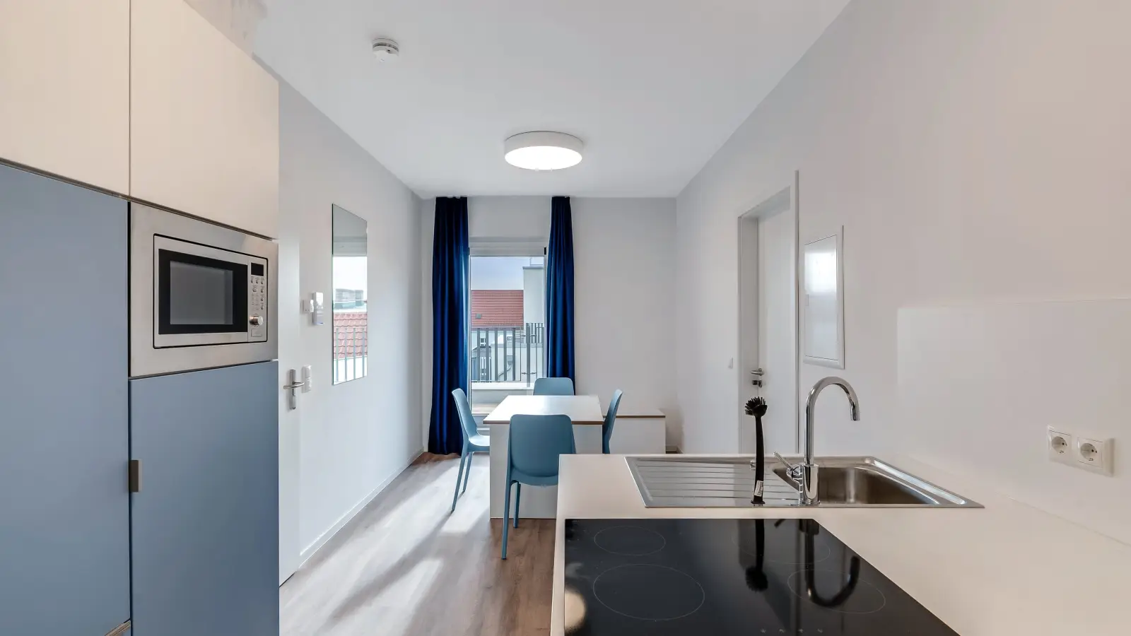 Zimmer Hof 1 in Berlin