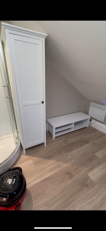 Room Boston Road in Greater London