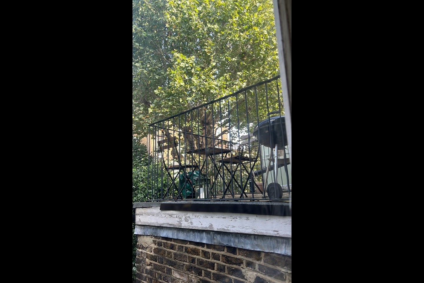 Flat Bolingbroke Road in Greater London