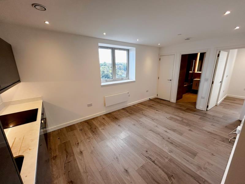 Flat Ladymead in Guildford