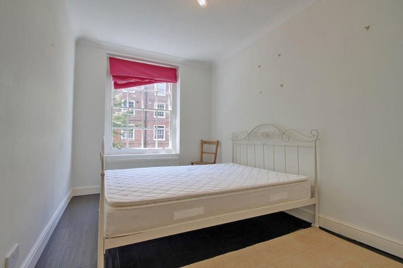 Flat Clayton Street in Greater London