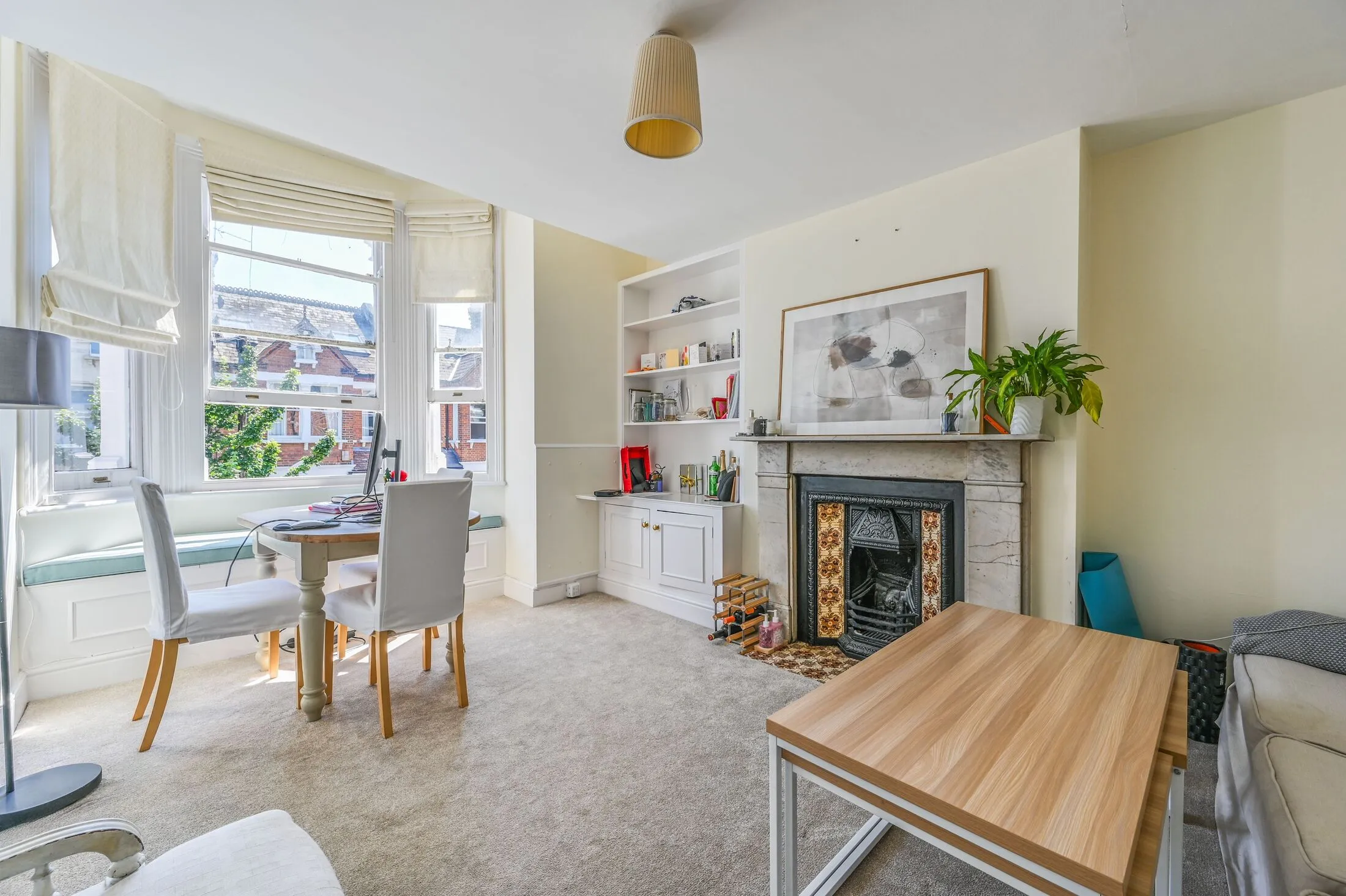 Flat Heswall Close in Greater London