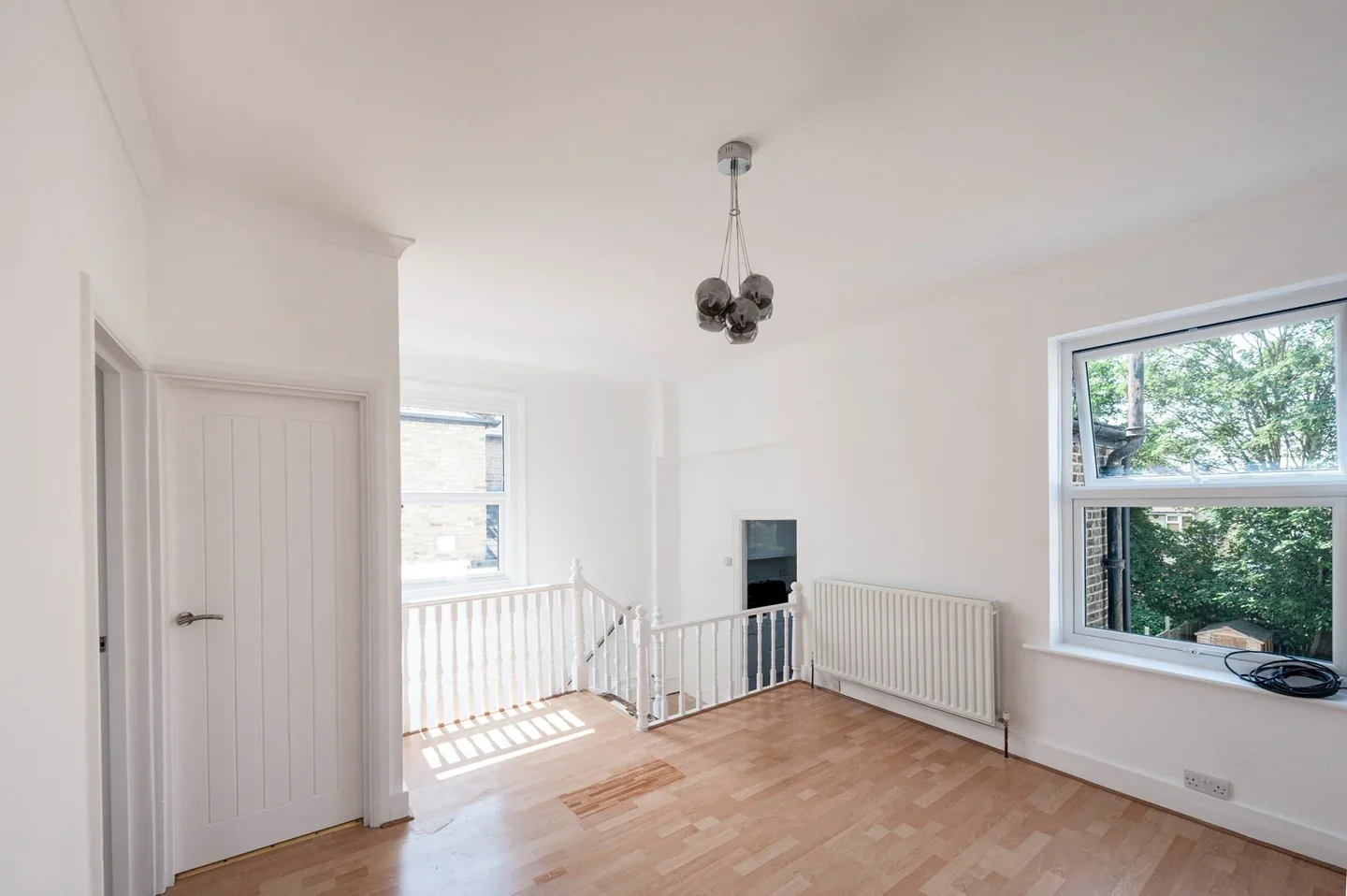 Flat Hampton Road in Greater London