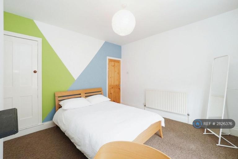 Room Warwick Street in Leicester