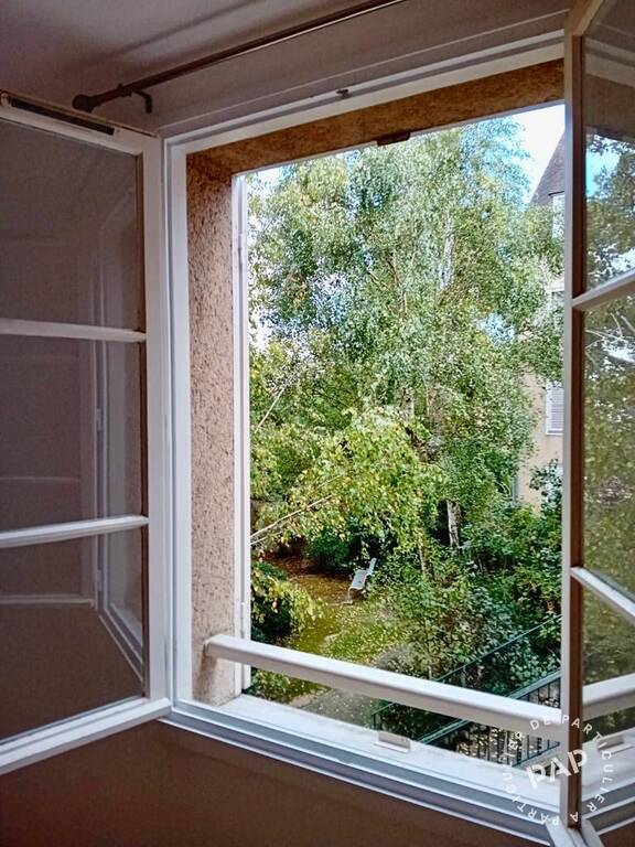 Flat Rue du 1er Bataillon d'Eure-et-Loir in Chartres