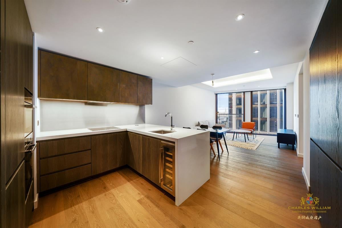 Flat Belmore Street in Greater London