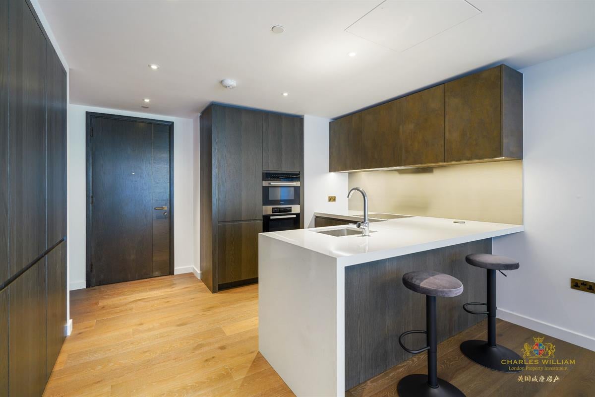 Flat Belmore Street in Greater London