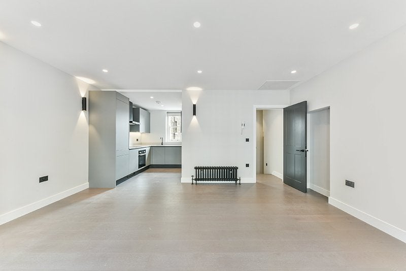 Flat Shaftesbury Avenue in City of Westminster