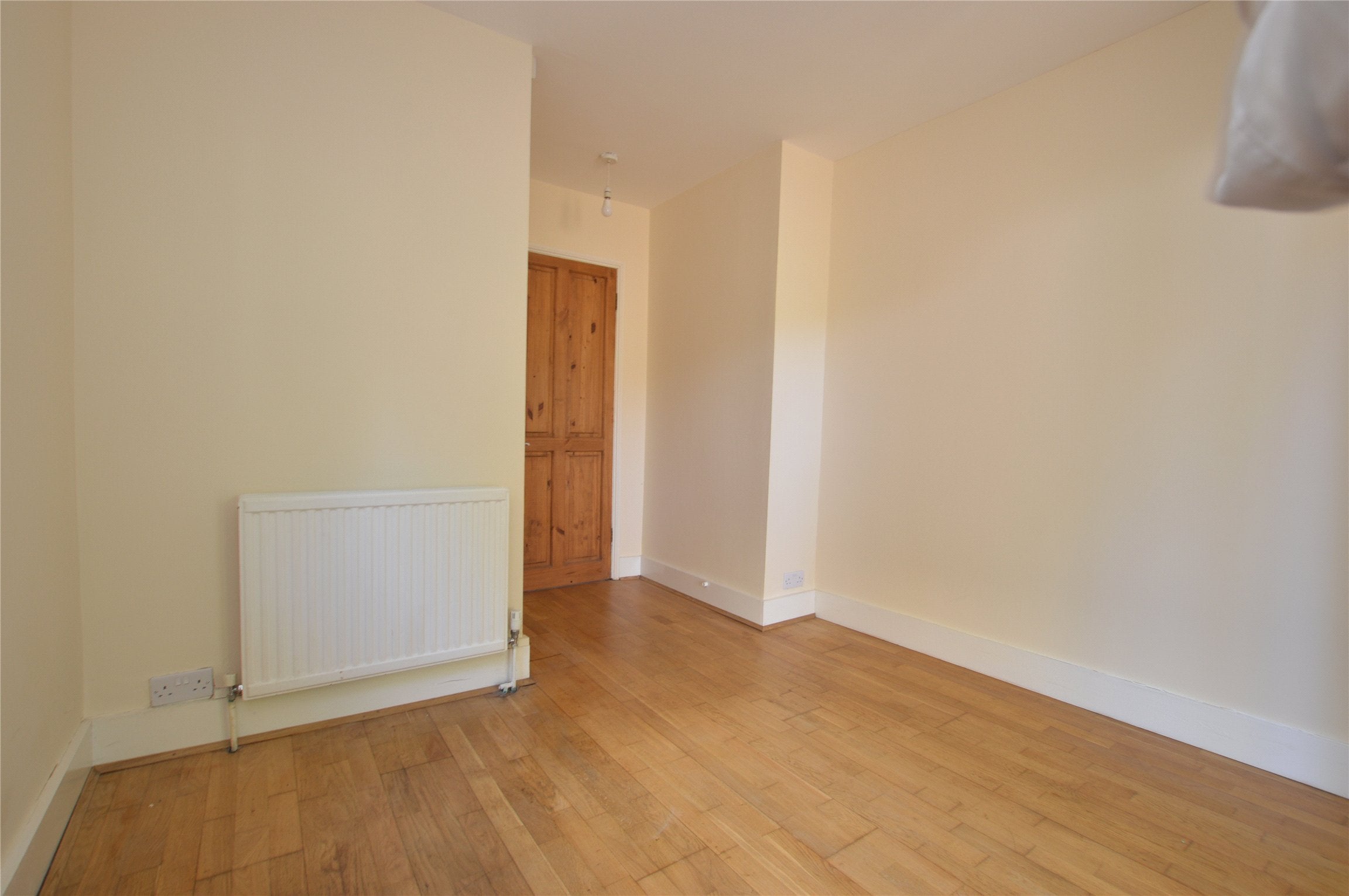 Flat Steerforth Street in Greater London