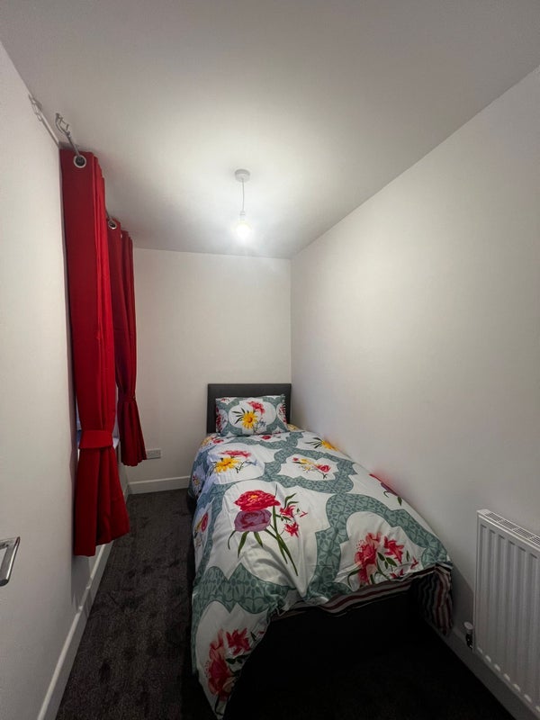 Room Mealhouse Lane in Atherton