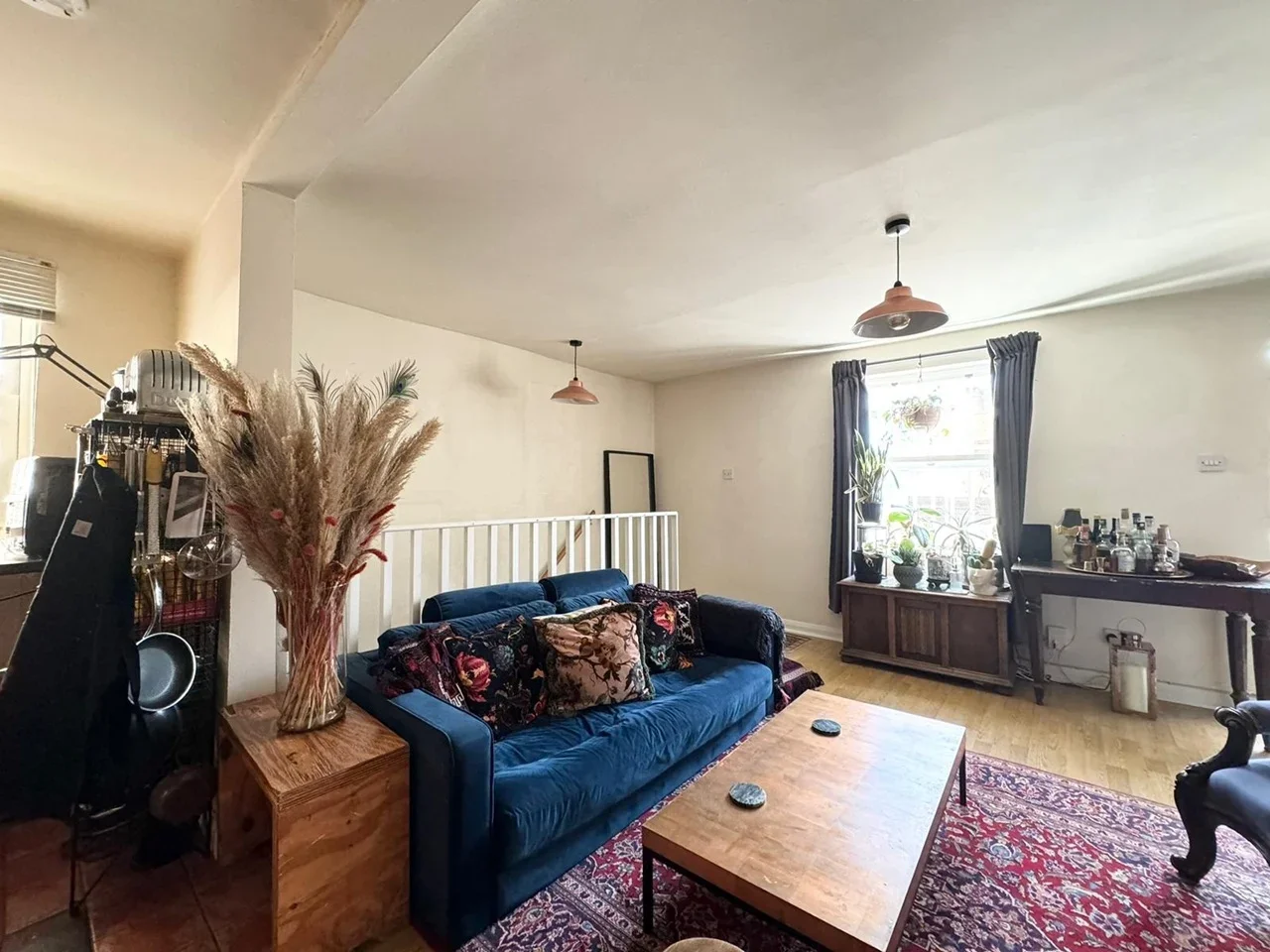 Flat Amhurst Road in Greater London