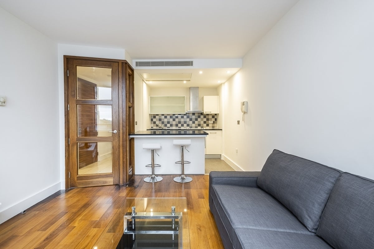 Flat Praed Street in City of Westminster