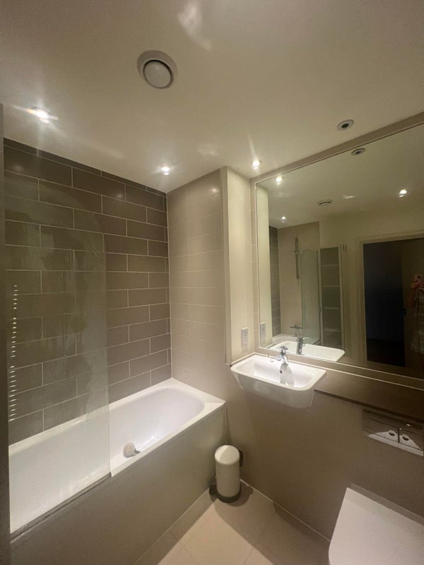 Room Hamlets Way in Greater London