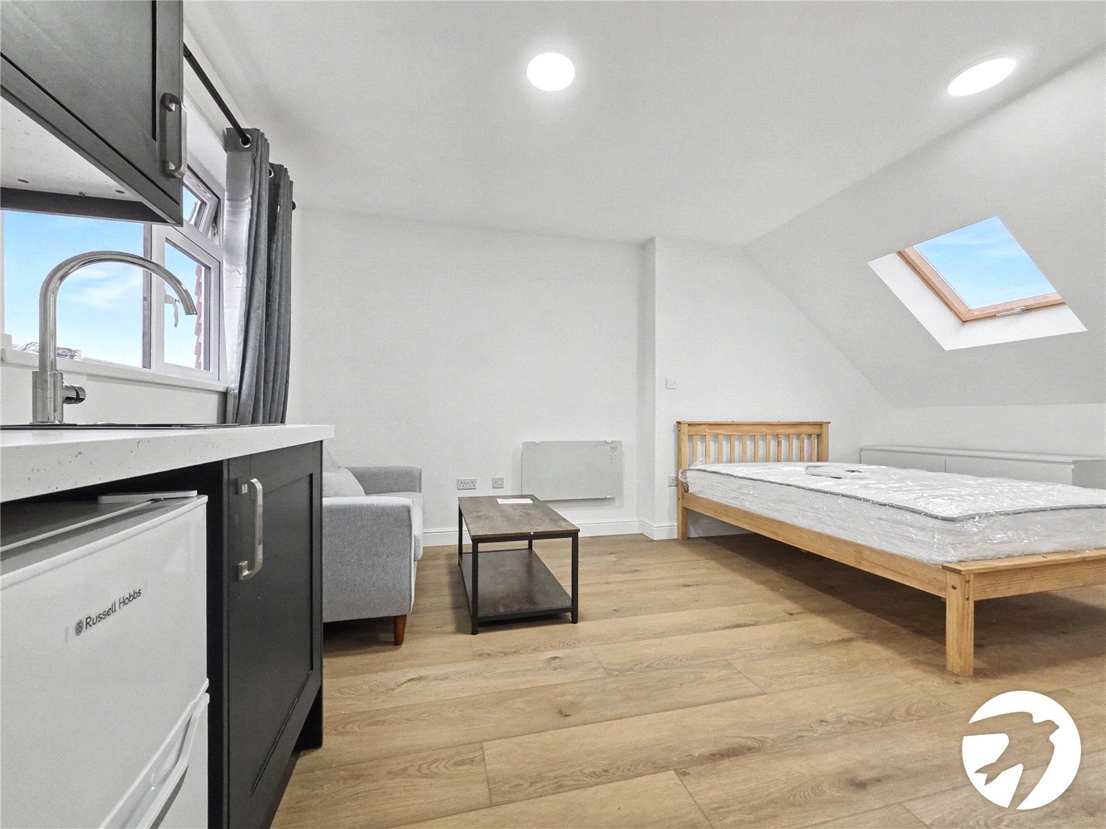 Room St. Albans Road in Dartford