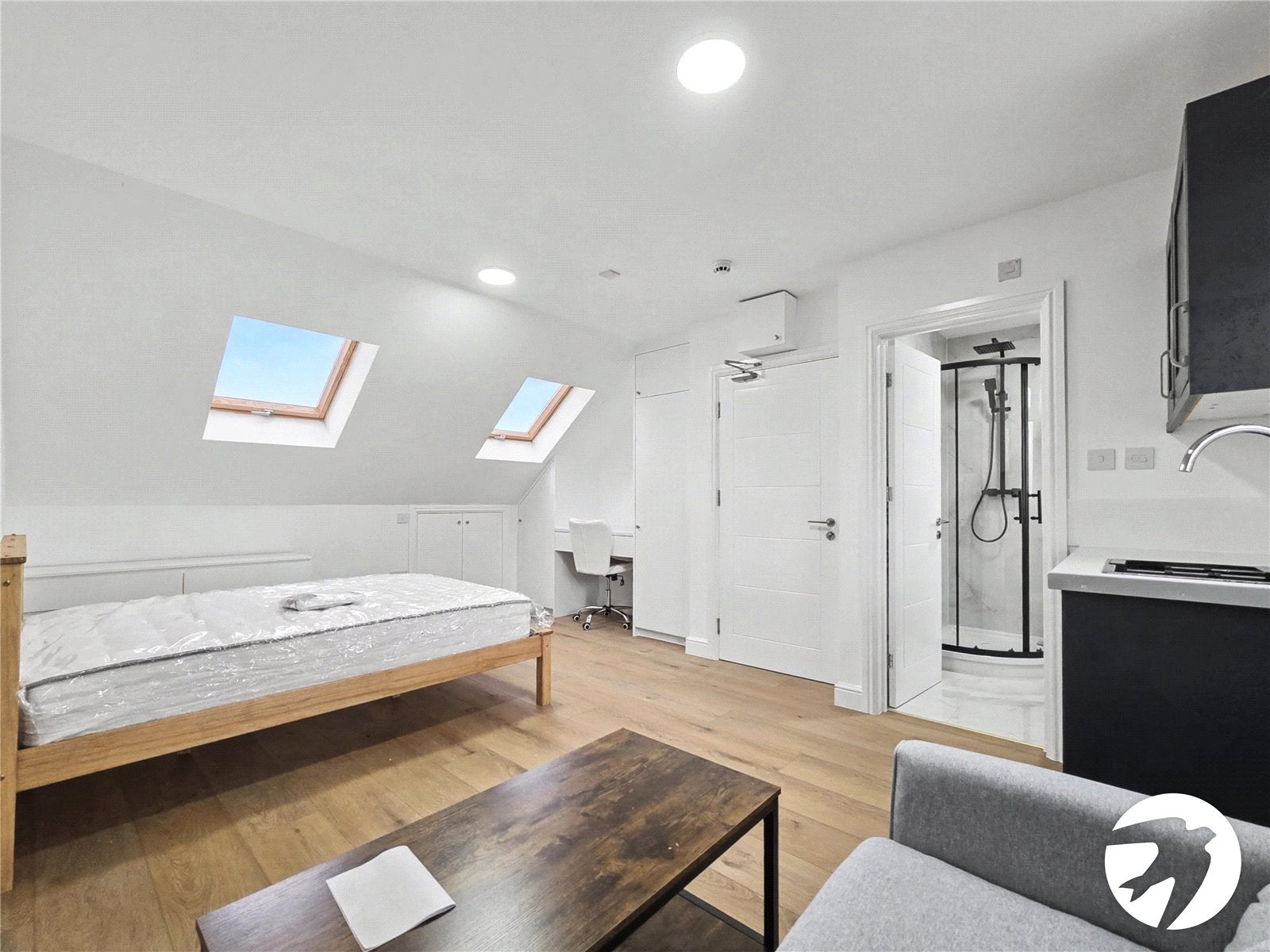Room St. Albans Road in Dartford