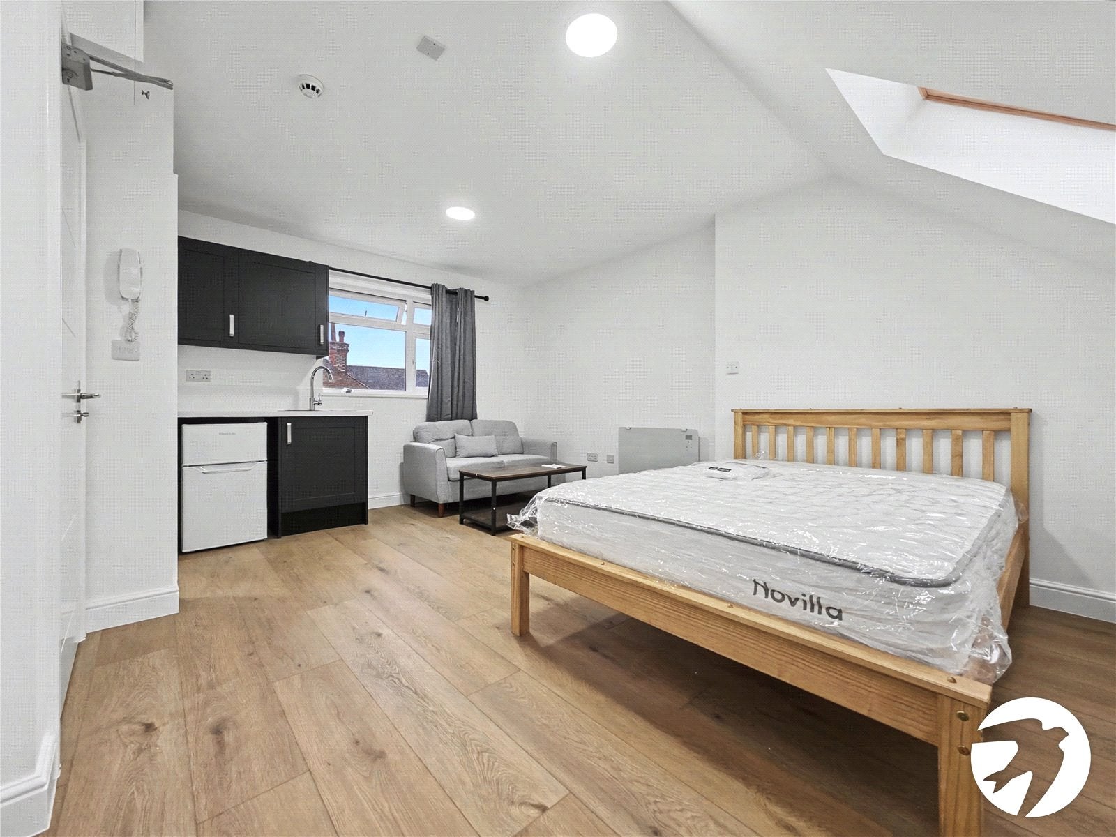 Room St. Albans Road in Dartford