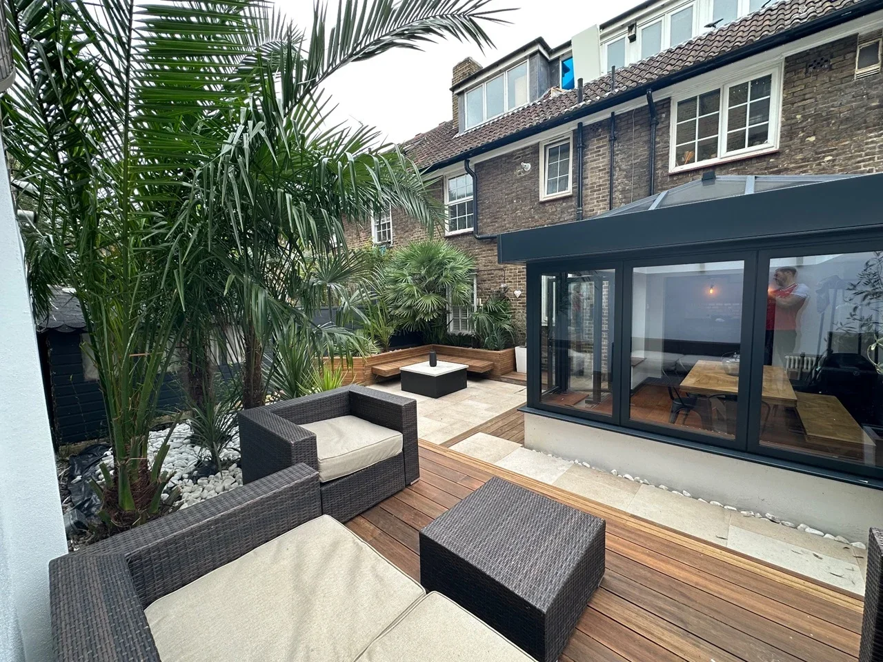 Flat Shipton Street in Greater London
