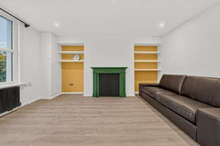 Flat Philbeach Gardens in Greater London