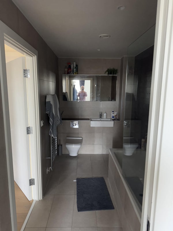 Room West Row in Greater London