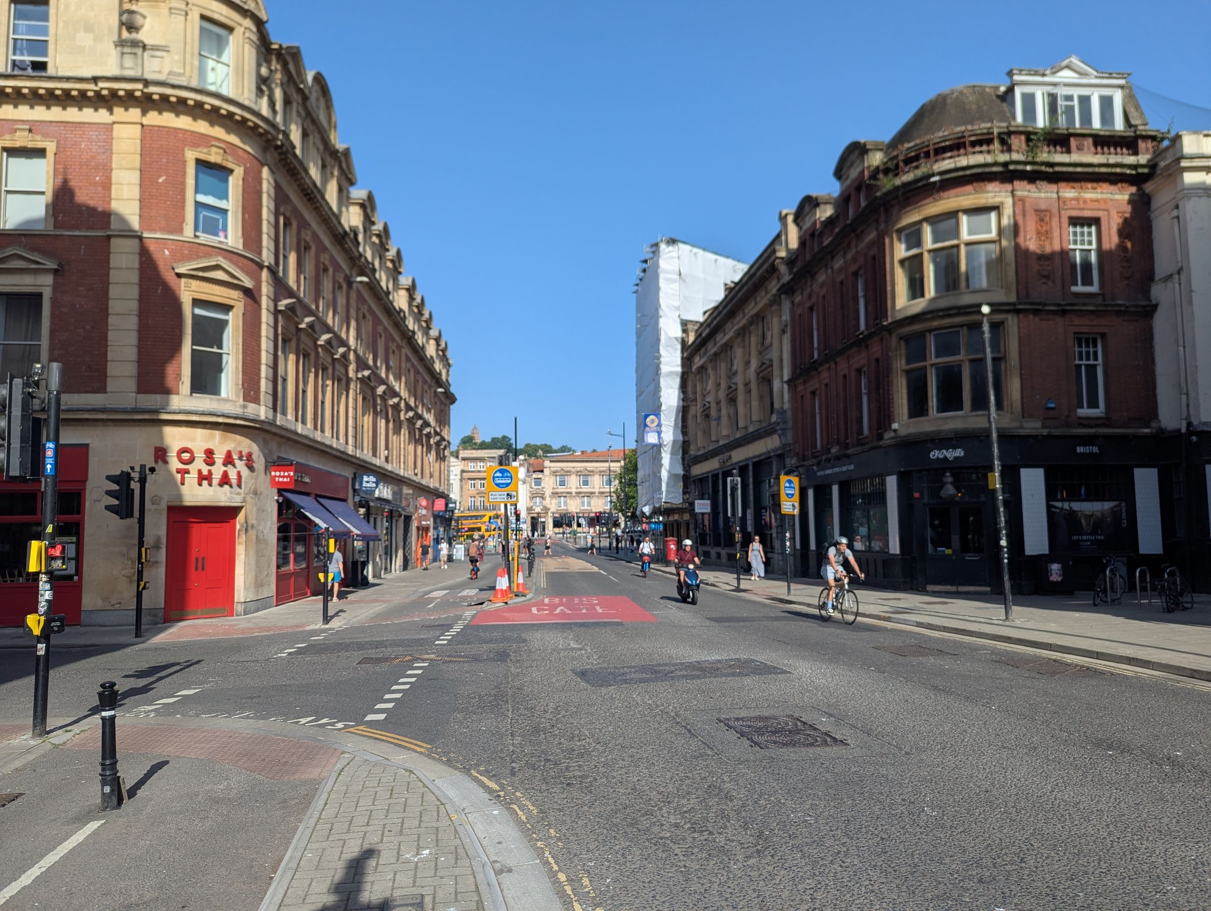 Flat Marsh Street in Bristol