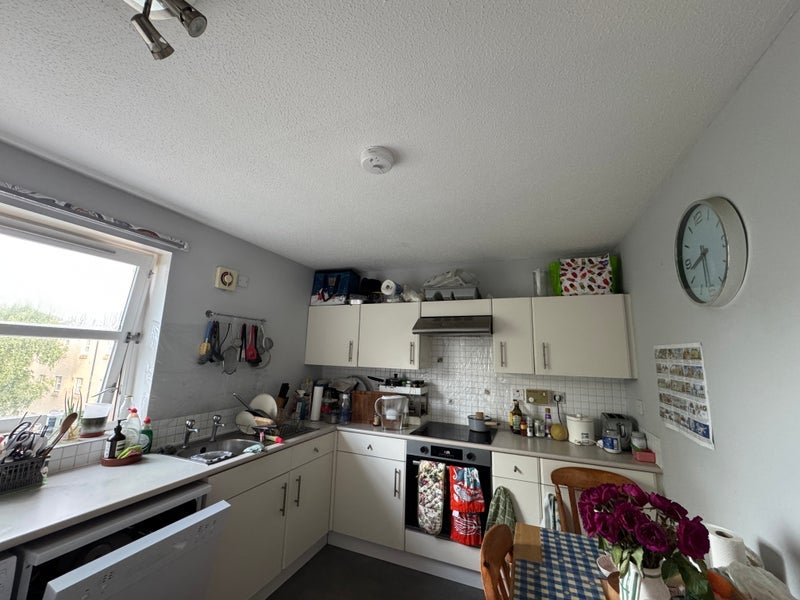Room St Leonard's Street in City of Edinburgh