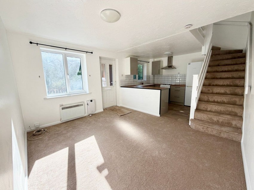 House Meadowbrook Close in Slough