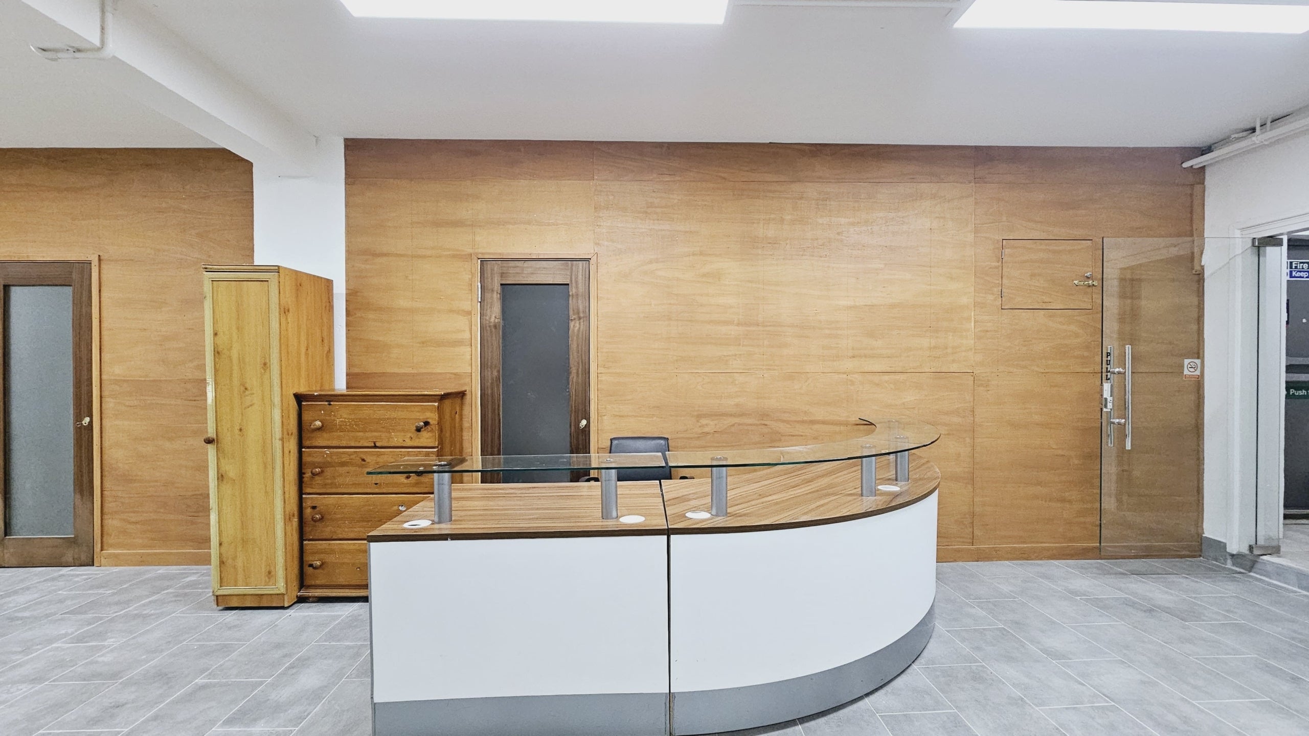 Flat Summercourt Road in Greater London