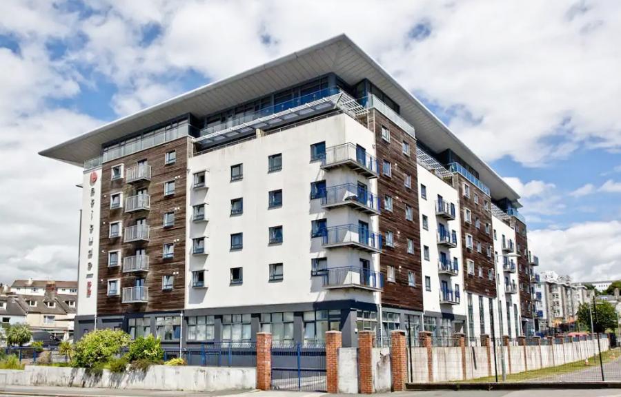 Flat Albert Road in Plymouth