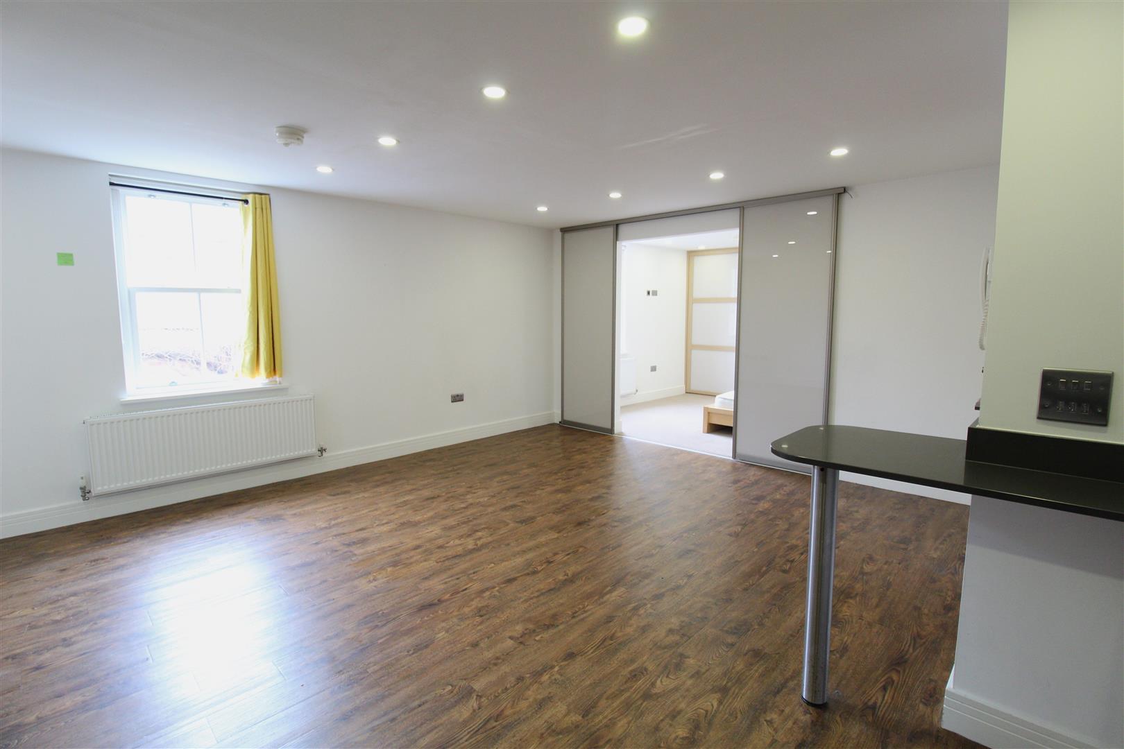 Flat Morton Street in Royal Leamington Spa