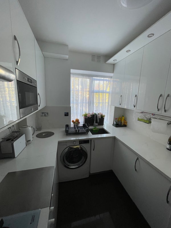 Flat Augusta Walk in Greater London