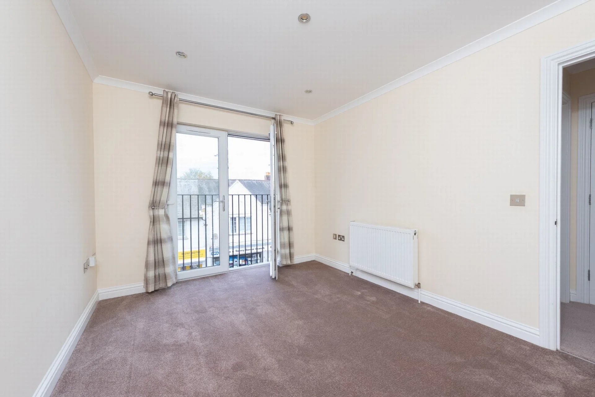 Flat Camp Road in Rushmoor