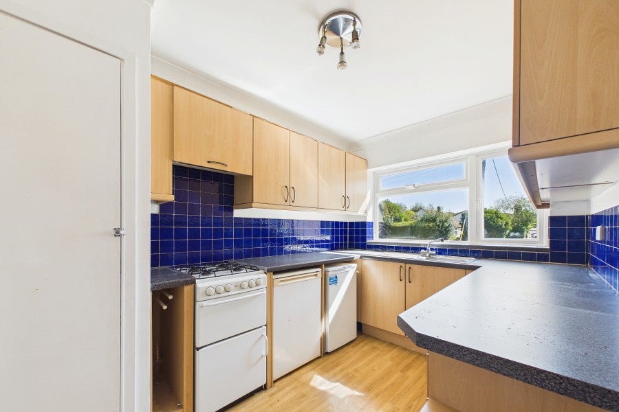 Flat Owlsmoor Road in Sandhurst