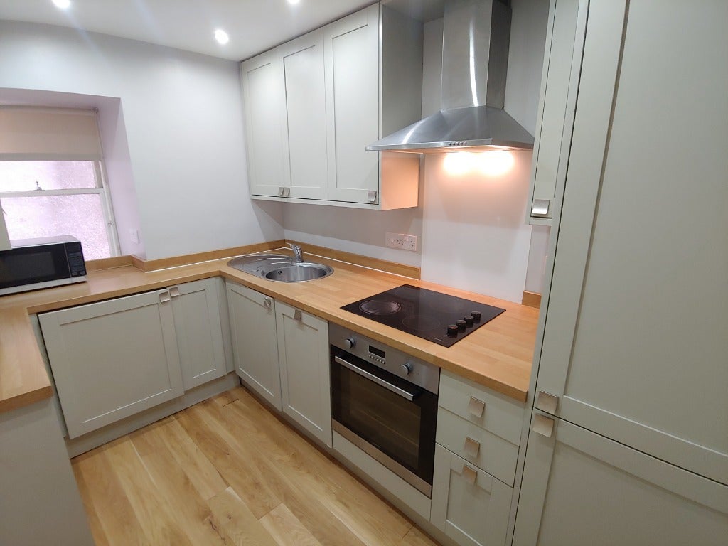 Flat Nicolson Street in City of Edinburgh