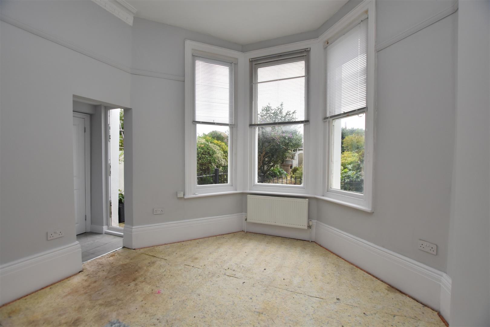 Flat Markwick Terrace in Hastings
