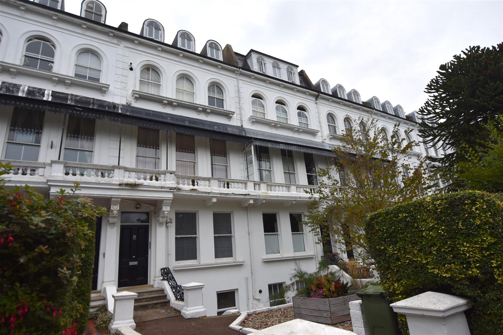 Flat Markwick Terrace in Hastings