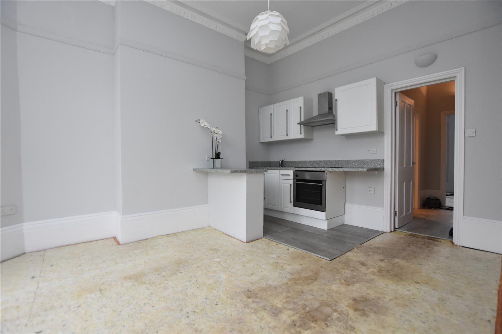 Flat Markwick Terrace in Hastings