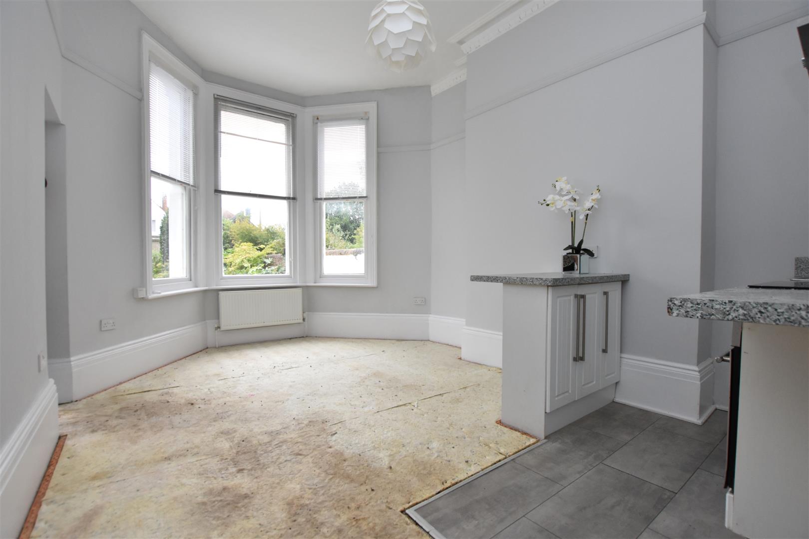 Flat Markwick Terrace in Hastings