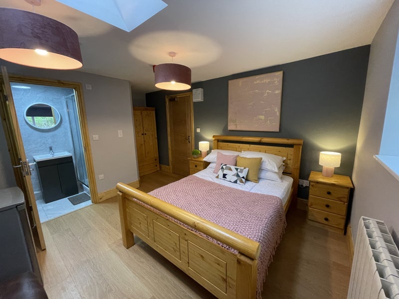 Room Himley Road in Dudley