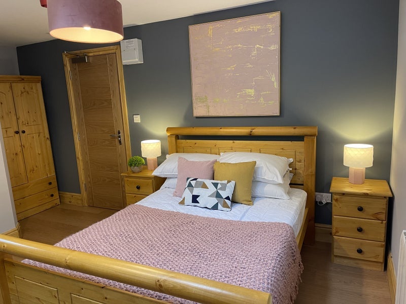 Room Himley Road in Dudley