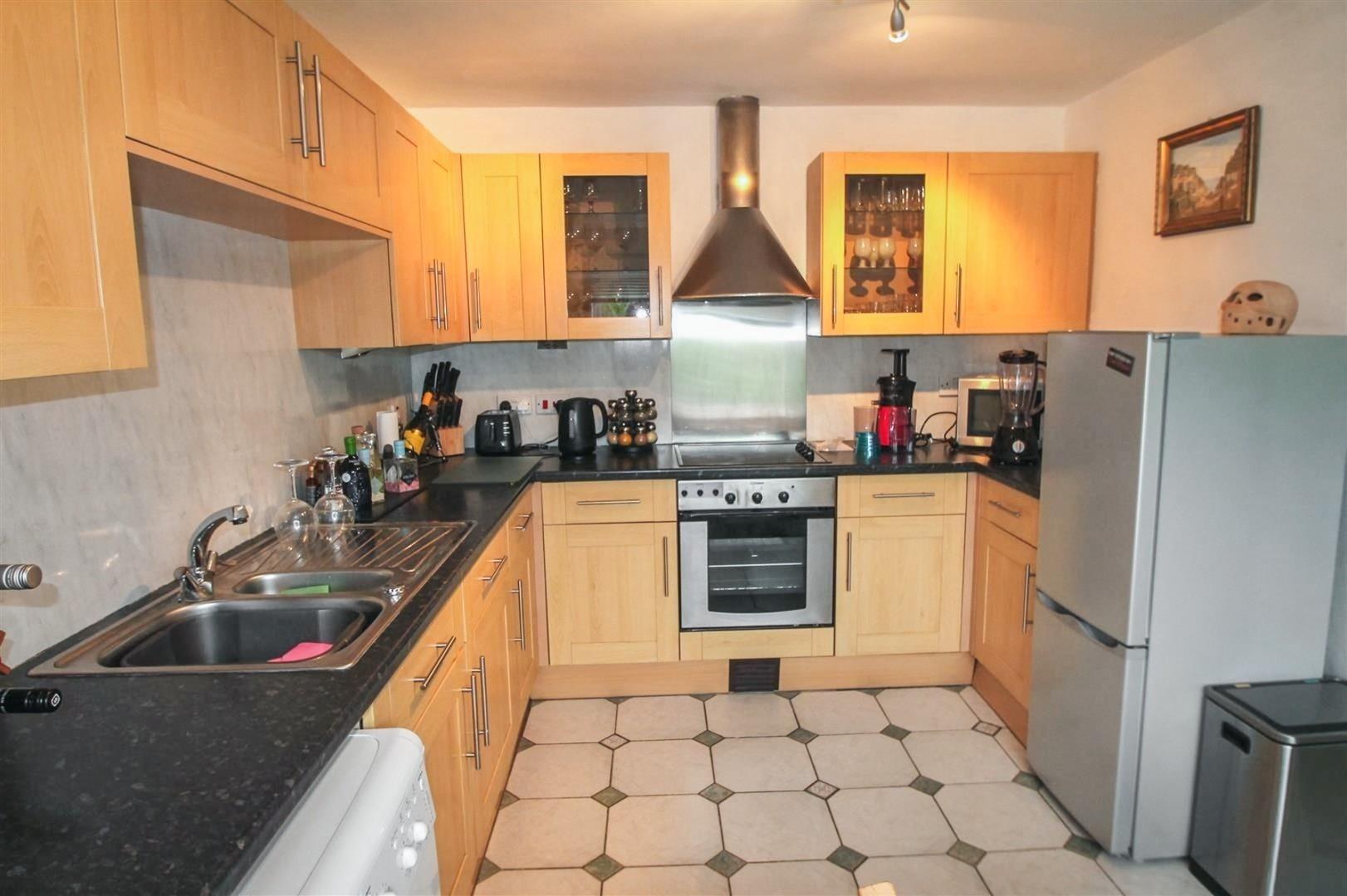 Flat Cross Keys in Lichfield