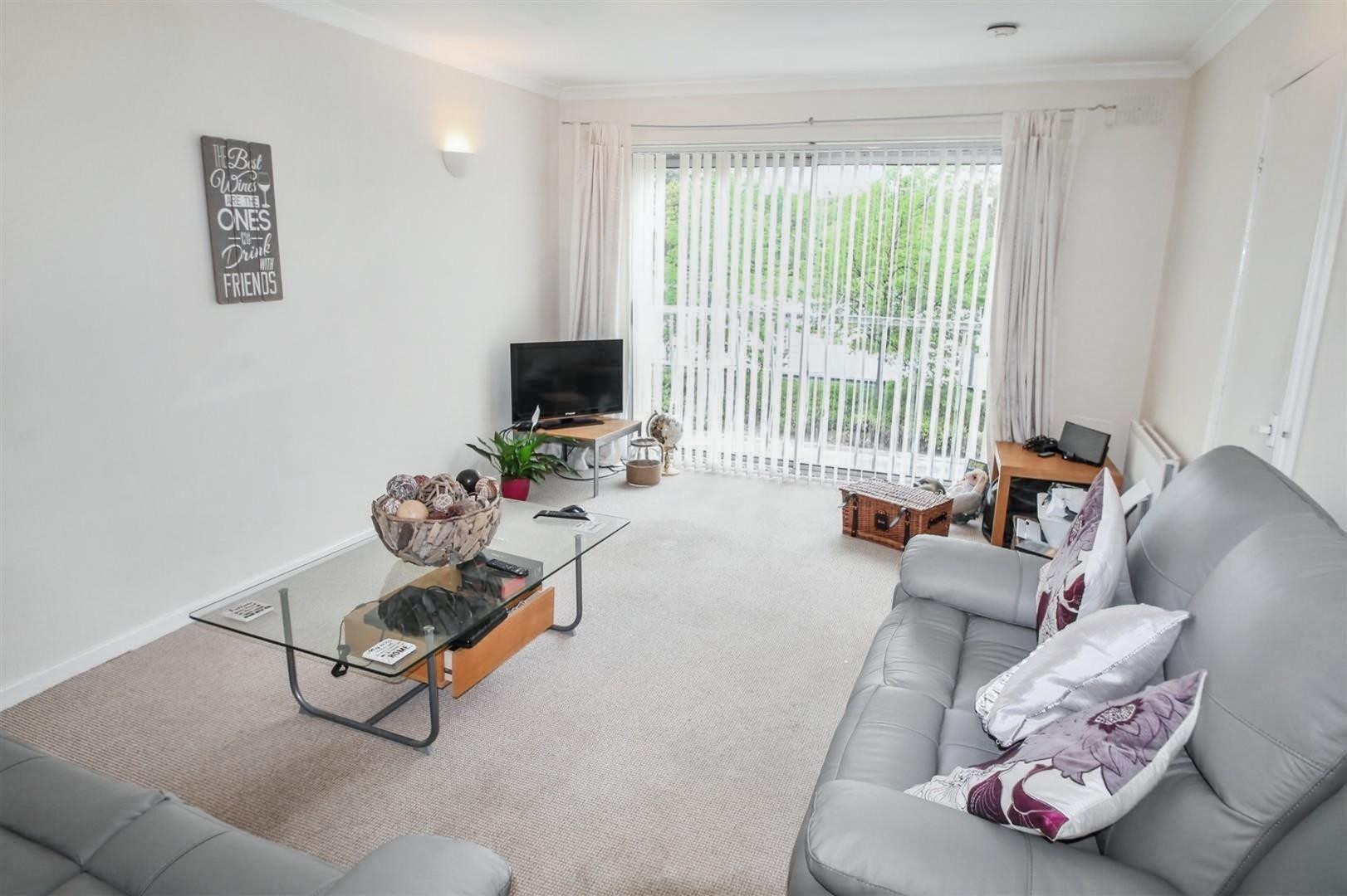 Flat Cross Keys in Lichfield