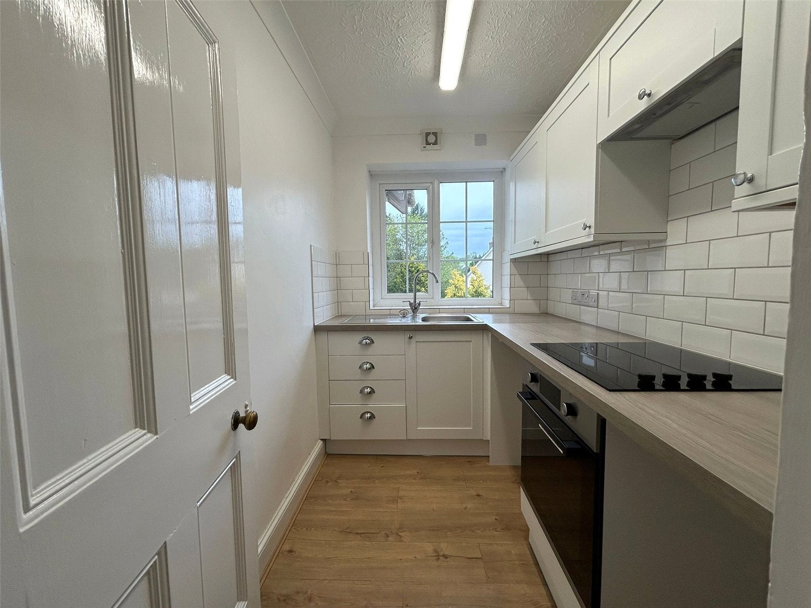 Flat Dorchester Road in Maiden Newton