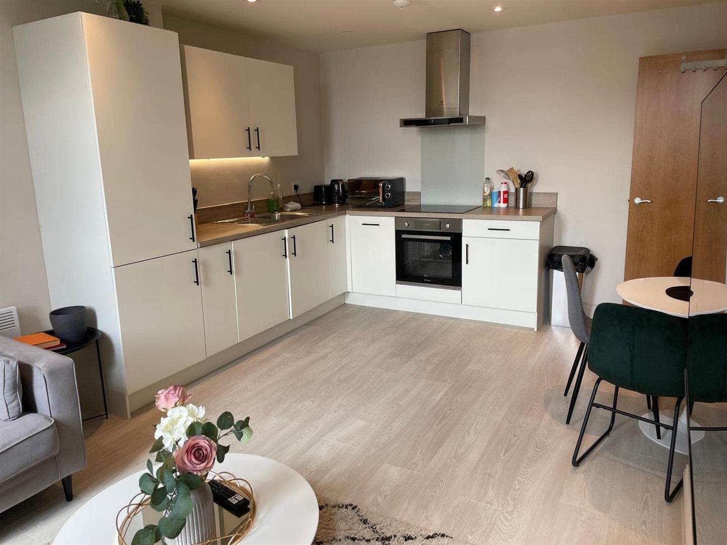 Flat Hartley Hill in Leeds