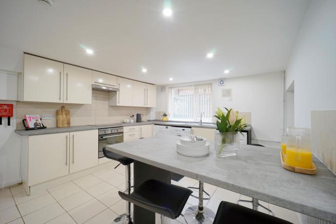 Room Delph Mount in Leeds