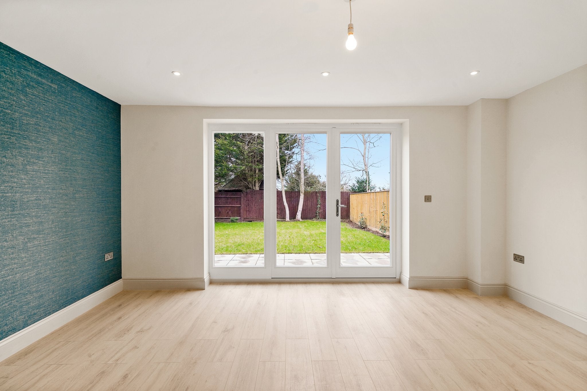 Flat Riefield Road in Greater London