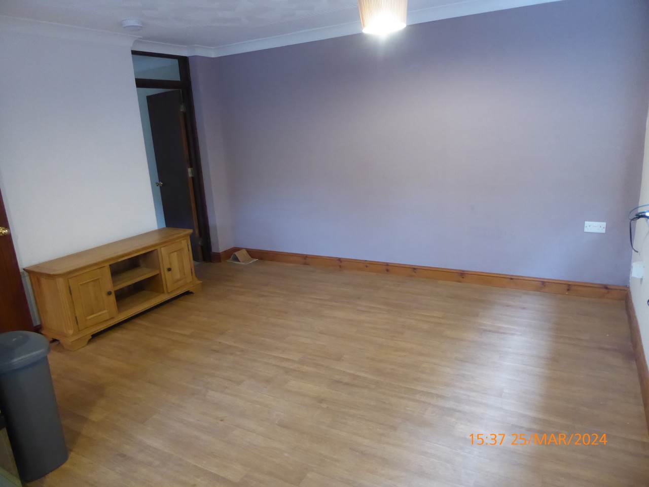 Flat B4300 in Capel Dewi