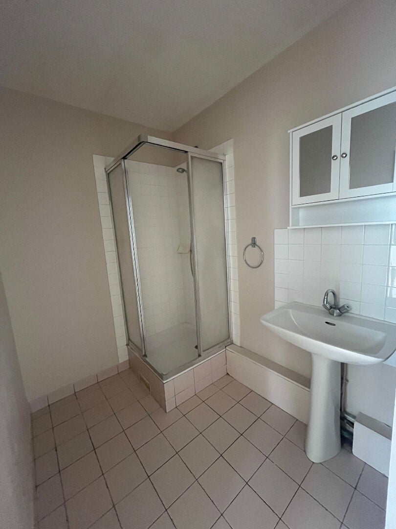 Appartement Rue Sylvine Candas à Montrouge